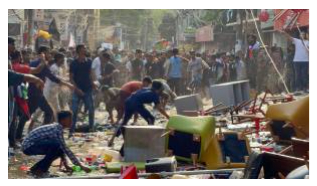 সিলেটে ভাঙচুর ও লুটপাটের ঘটনায় সাড়াশি অভিযান আটক ৩