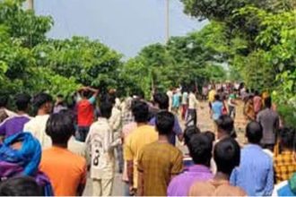 ৫০ টাকা নিয়ে বিরোধ দুই পক্ষের সংঘর্ষ আহত অর্ধশতাধিক