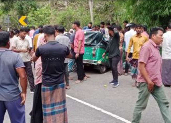 রাঙামাটিতে পিকআপ-অটোরিকশার সংঘর্ষে নিহত ৫