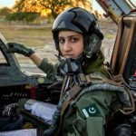 পাকিস্তানের গর্ব: প্রথম নারী ফাইটার পাইলট আয়েশা ফারুক