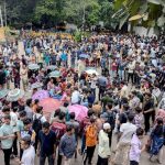 কাকরাইলে ফের অবরোধ কর্মসূচিতে জবি শিক্ষার্থীরা