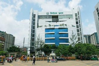 ভোটকেন্দ্র পরিচালনায় ডিসি-ইউএনওদের ভূমিকা শেষ