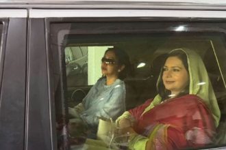 ১৭ বছর পর দেশে ফিরলেন জুবাইদা রহমান