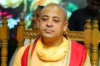 আরও চার মামলায় চিন্ময়কে গ্রেপ্তার